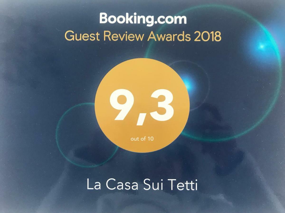 La Casa Sui Tetti Bed & Breakfast Napoli Bagian luar foto