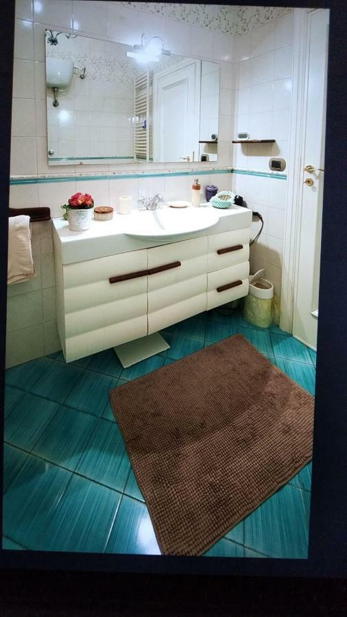 La Casa Sui Tetti Bed & Breakfast Napoli Bagian luar foto