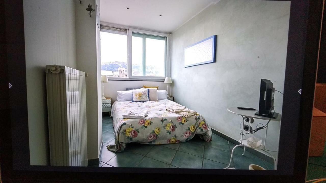 La Casa Sui Tetti Bed & Breakfast Napoli Bagian luar foto